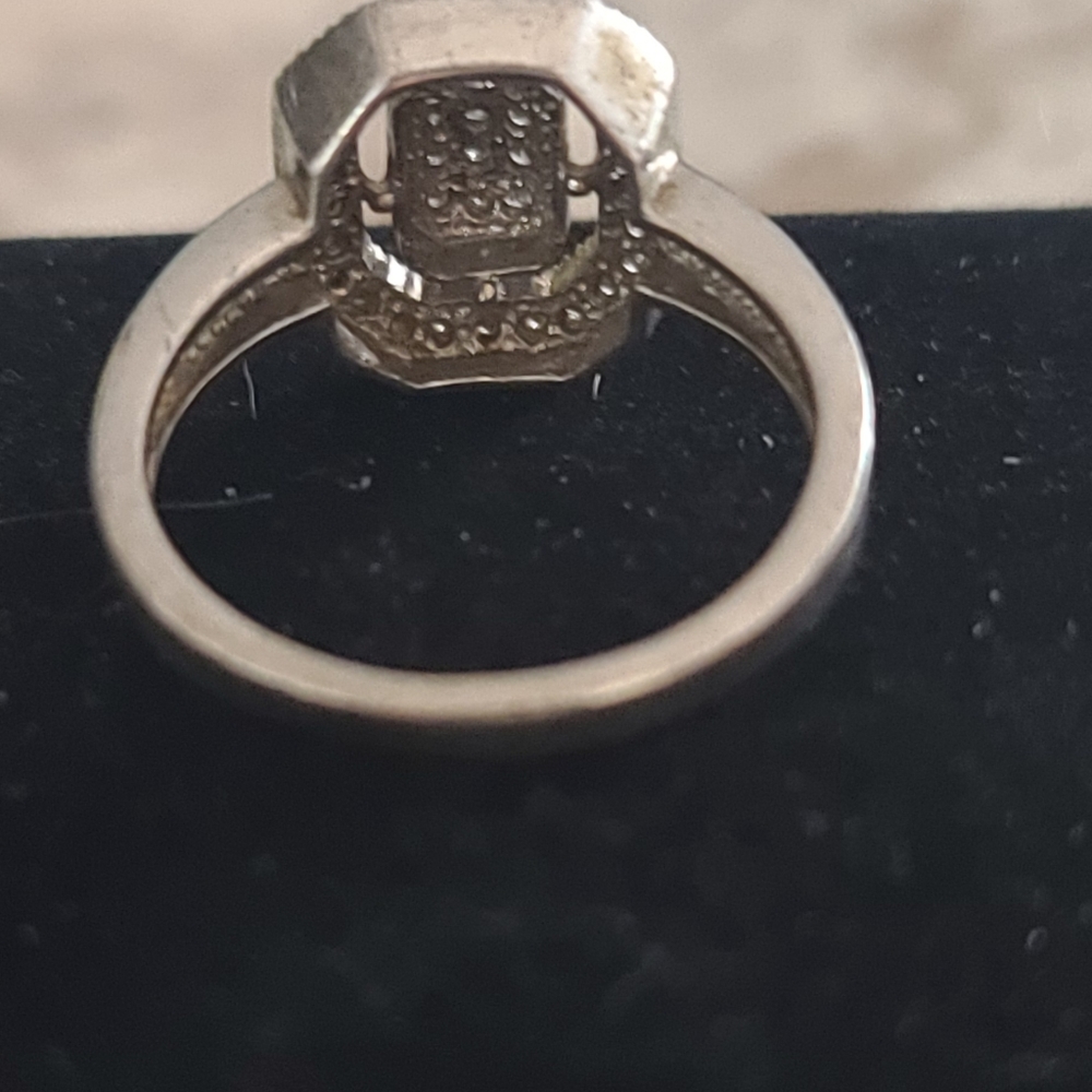 Diamond Ring - Picture 10 of 10